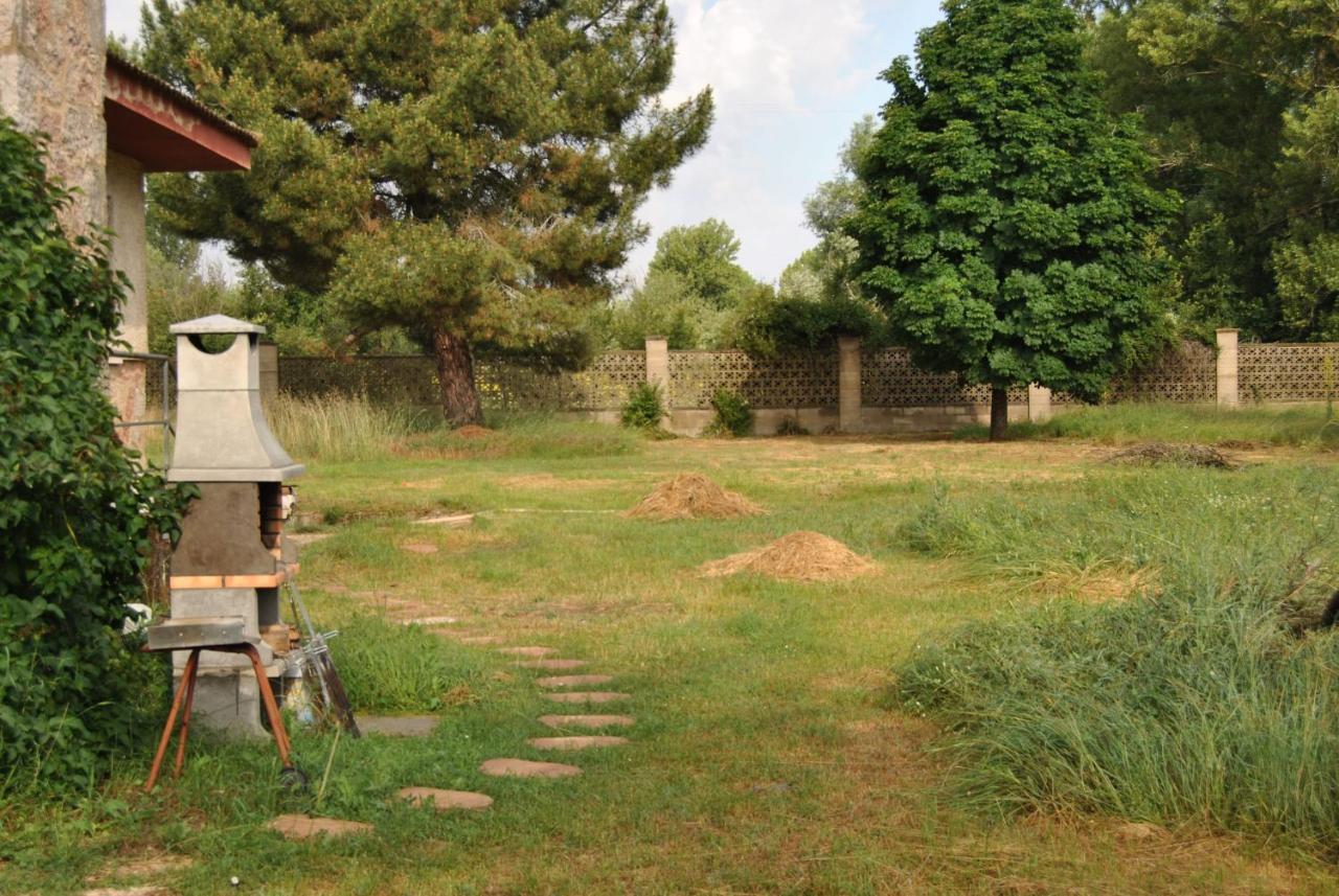 San Andrés del Rabanedo Finca Arroyo Del Valle מראה חיצוני תמונה